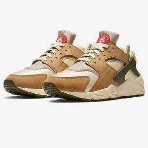 Nike Huarache × Stussy Desert Oak